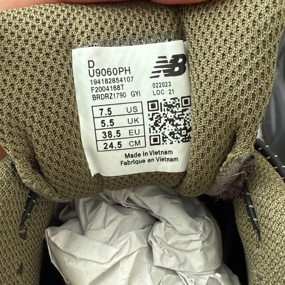 New Balance 9060 Blacktop Dark Moss EU38.5/US7.5 - Picture 9 of 11